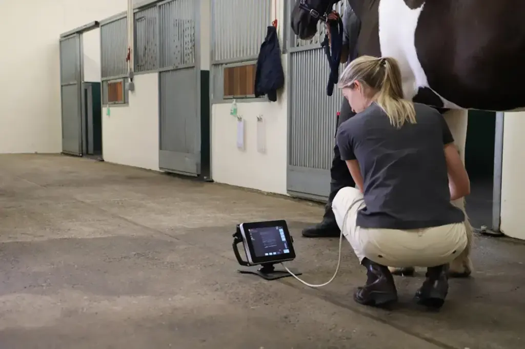 ExaPad-Micro-In-use-013_1000